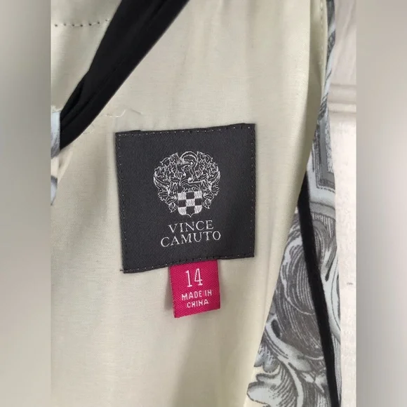 VINCE CAMUTO Maxi dress. - Picture 16 of 16